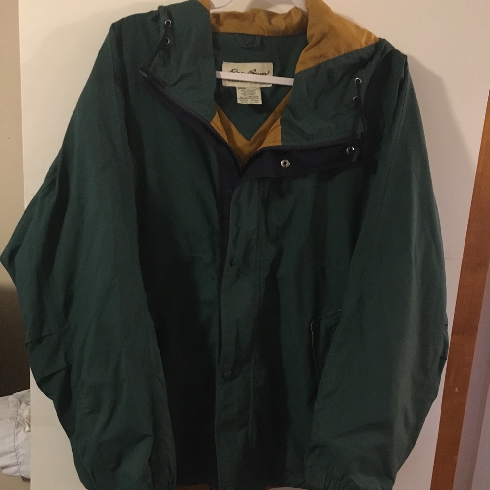 Eddie Bauer Men’s Nylon Jacket.  Med.
